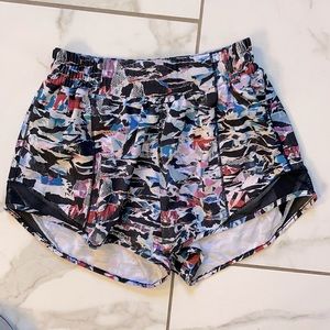 Lululemon hotty hot short